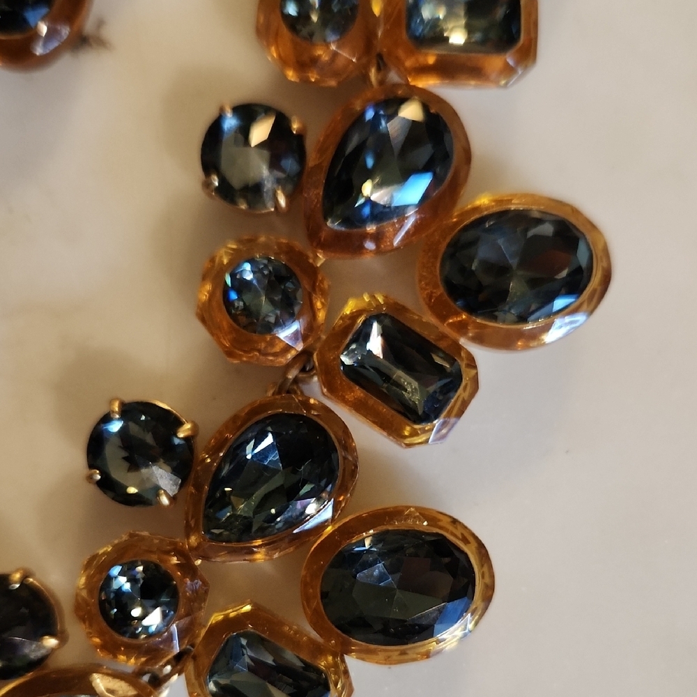 J. Crew RARE Gold Statement Necklace & Earring with Black Gemstones - Picture 7 of 12